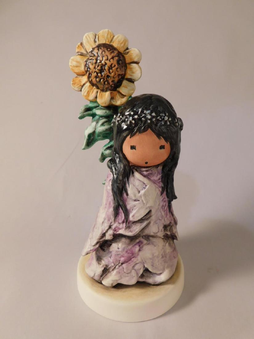 M.I. HUMMEL GOEBEL FIGURINE: M.I. HUMMEL GOEBEL FIGURINE