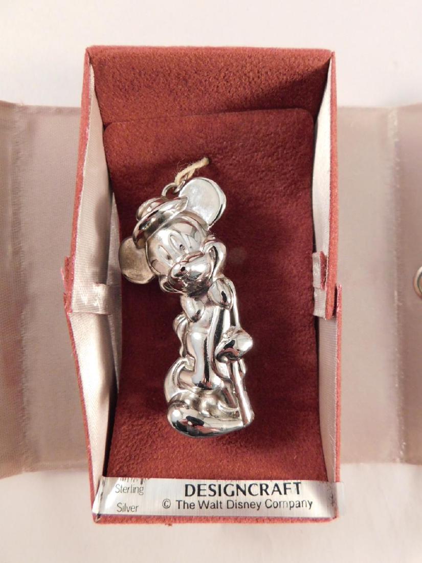 STERLING SILVER LARGE MICKEY MOUSE DISNEY PENDENT: STERLING SILVER LARGE MICKEY MOUSE DISNEY PENDENT