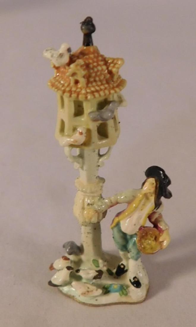 OLSZEWSKI MINIATURES HUMMEL GOEBEL M.I HUMMEL FIGURINE: OLSZEWSKI MINIATURES HUMMEL GOEBEL M.I HUMMEL FIGURINE