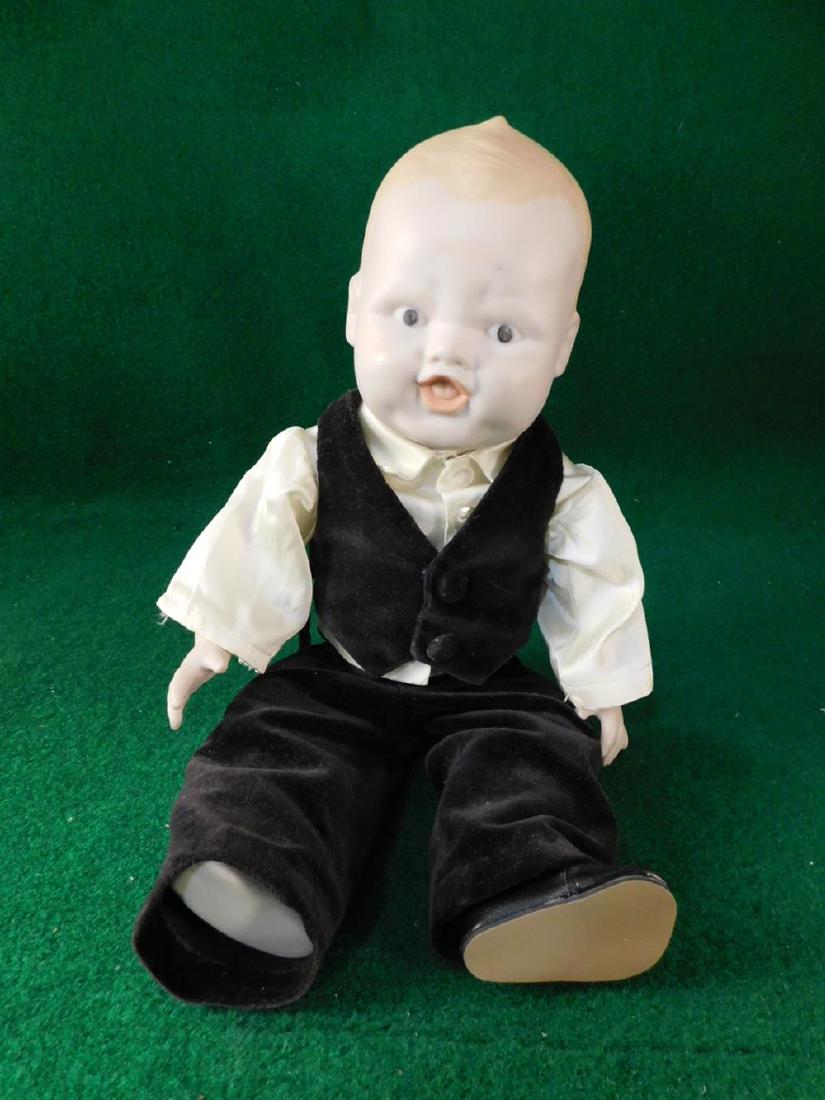 ANTIQUES AND COLLECTIBLES: ANTIQUES AND COLLECTIBLES