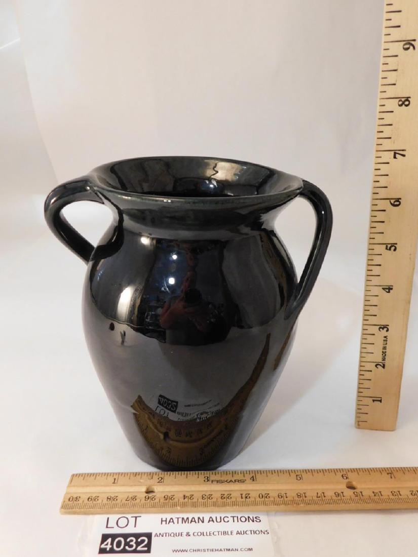 TWISTED HANDLE POTTERY VASE POSSIBLE MATT CARLTON BAUER: TWISTED HANDLE POTTERY VASE POSSIBLE MATT CARLTON BAUER POTTERY