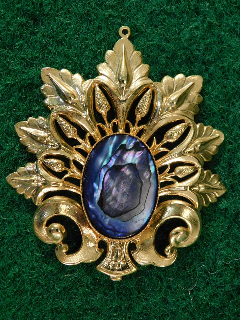 ABALONE SHELL CABOCHON BROOCH ANTIQUES AND COLLECTIBLES: ABALONE SHELL CABOCHON BROOCH ANTIQUES AND COLLECTIBLES