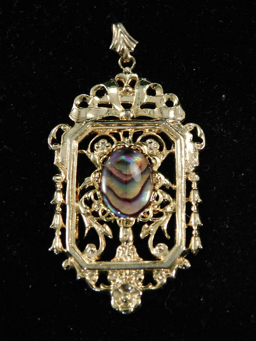 PENDANT ABALONE SHELL VINTAGE ANTIQUE JEWELRY: PENDANT ABALONE SHELL VINTAGE ANTIQUE JEWELRY