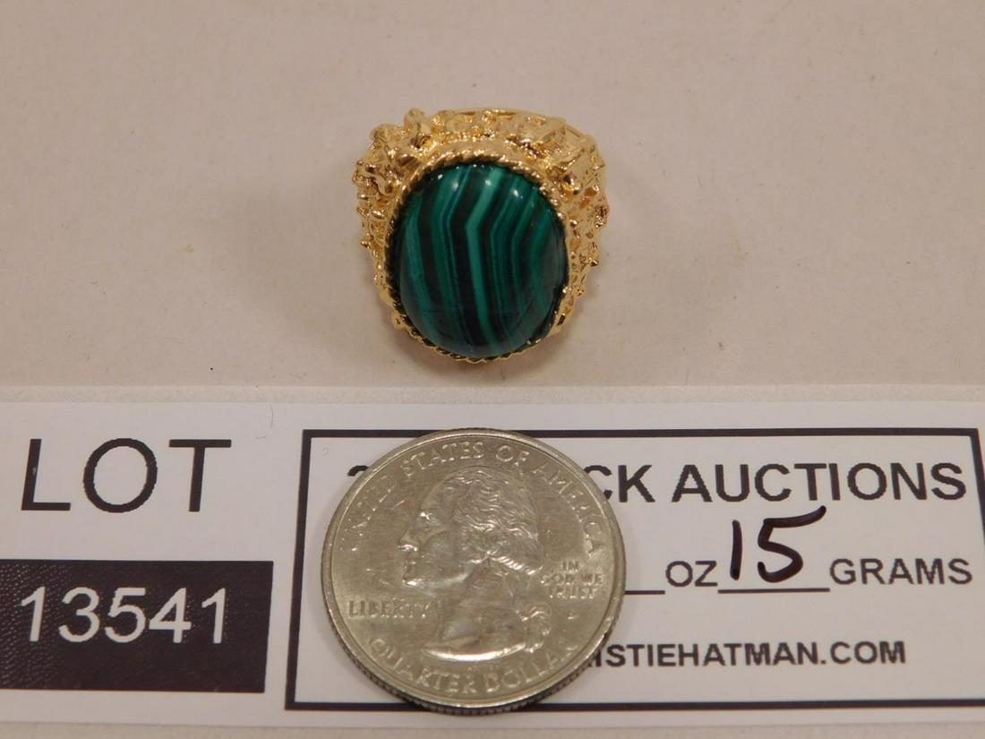 MALACHITE CABOCHON RING ROCK STONE LAPIDARY SPECIMEN: MALACHITE CABOCHON RING ROCK STONE LAPIDARY SPECIMEN