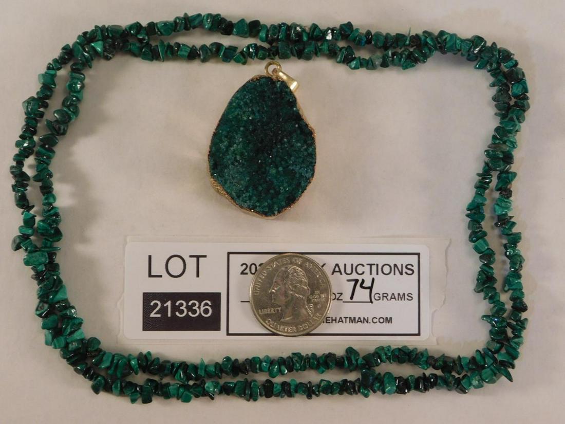 MALACHITE CABOCHON PENDANT WITH MALACHITE BEAD NECKLACE: MALACHITE CABOCHON PENDANT WITH MALACHITE BEAD NECKLACE ROCK STONE LAPIDARY SPECIMEN