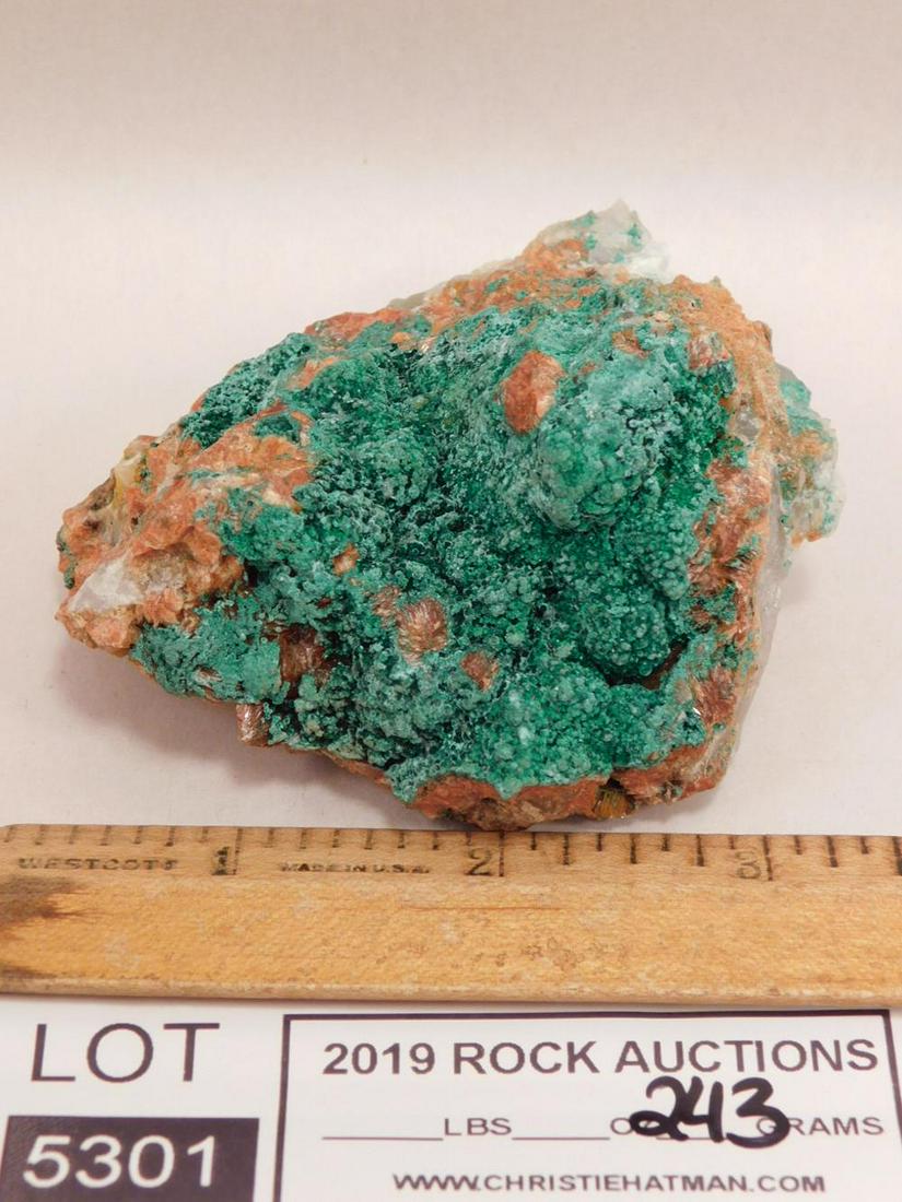 MALACHITE ROCK STONE LAPIDARY SPECIMEN: MALACHITE ROCK STONE LAPIDARY SPECIMEN