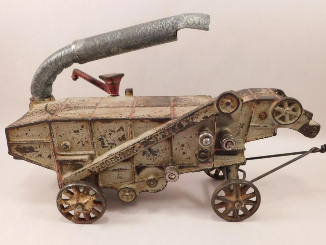 ARCADE MCCORMICK DEERING THRESHING MACHINE FARM (1 of 10)