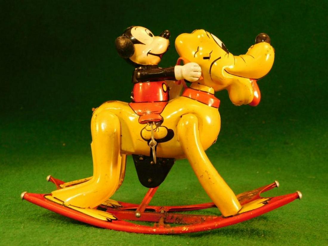 WALT DISNEY MICKEY MOUSE TIN VINTAGE TOY: WALT DISNEY MICKEY MOUSE TIN VINTAGE TOY