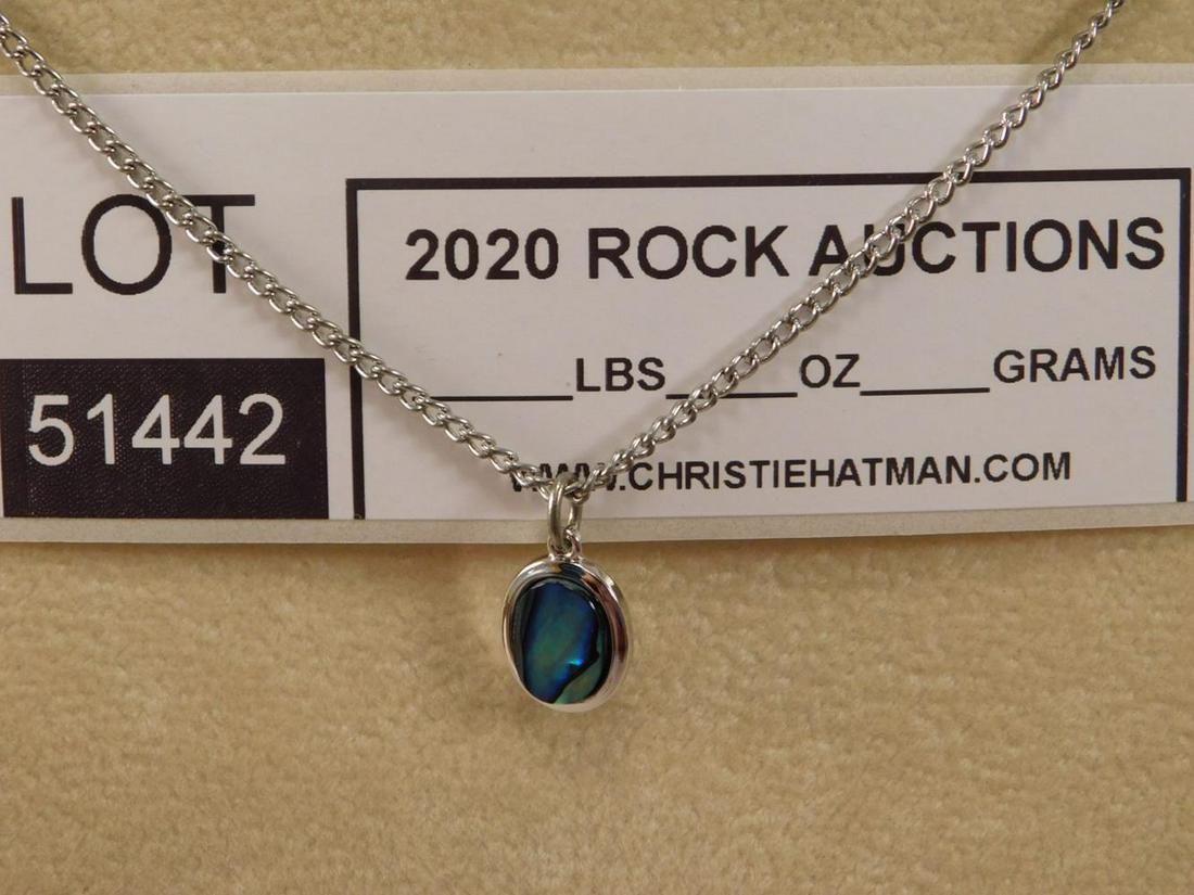 ABALONE SHELL CABOCHON PENDANT WITH CHAIN: ABALONE SHELL CABOCHON PENDANT WITH CHAIN