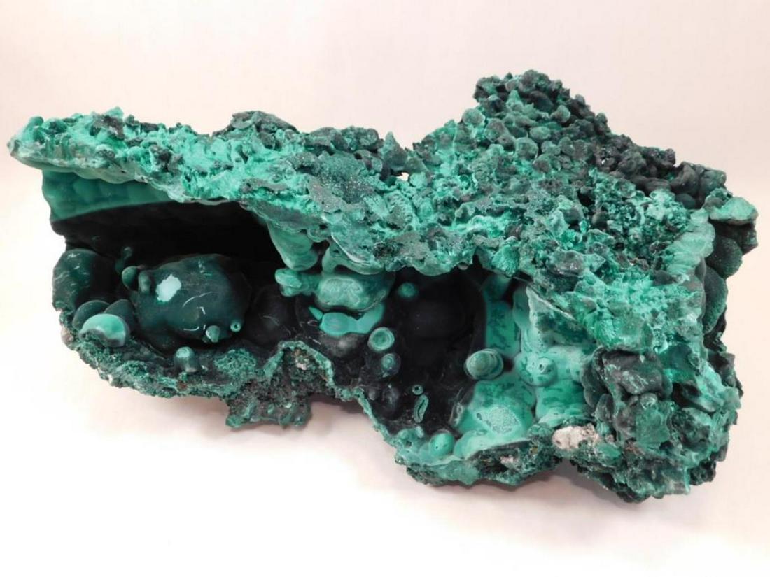 FIBROUS MALACHITE ROCK STONE LAPIDARY SPECIMEN: FIBROUS MALACHITE ROCK STONE LAPIDARY SPECIMEN