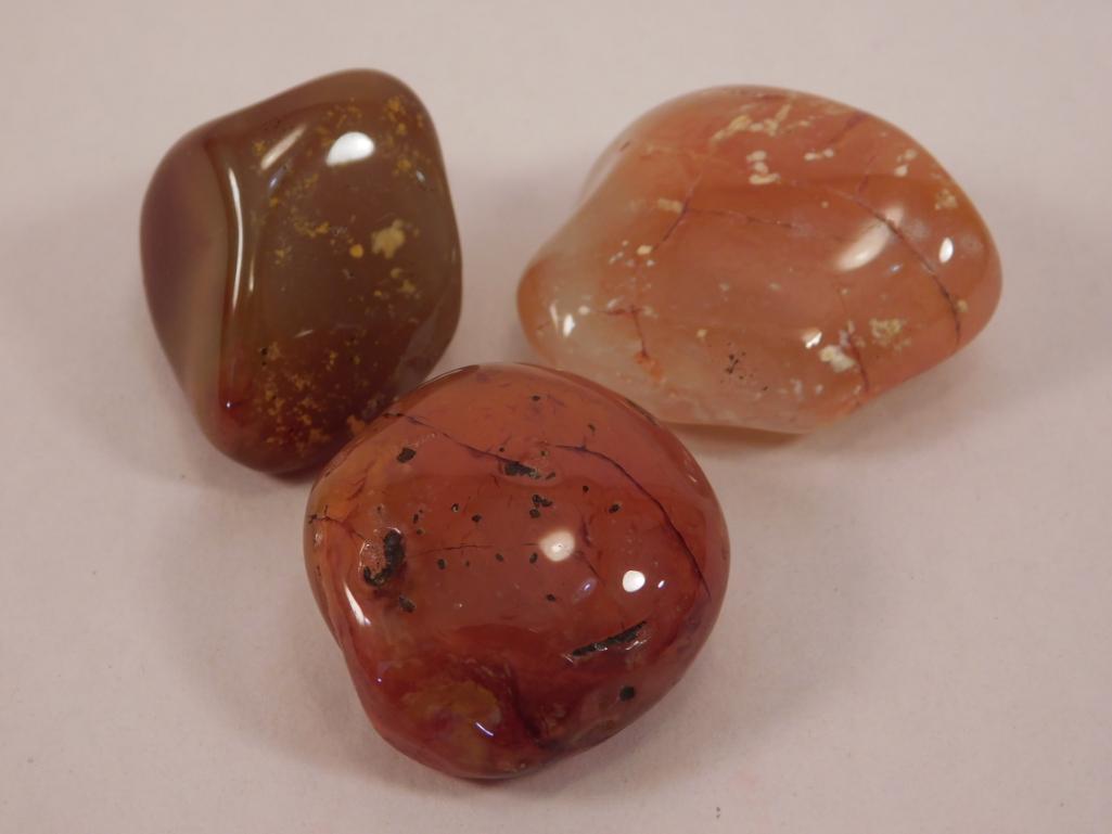 CARNELIAN NATURAL TUMBLED 3 PIECES: CARNELIAN NATURAL TUMBLED 3 PIECES