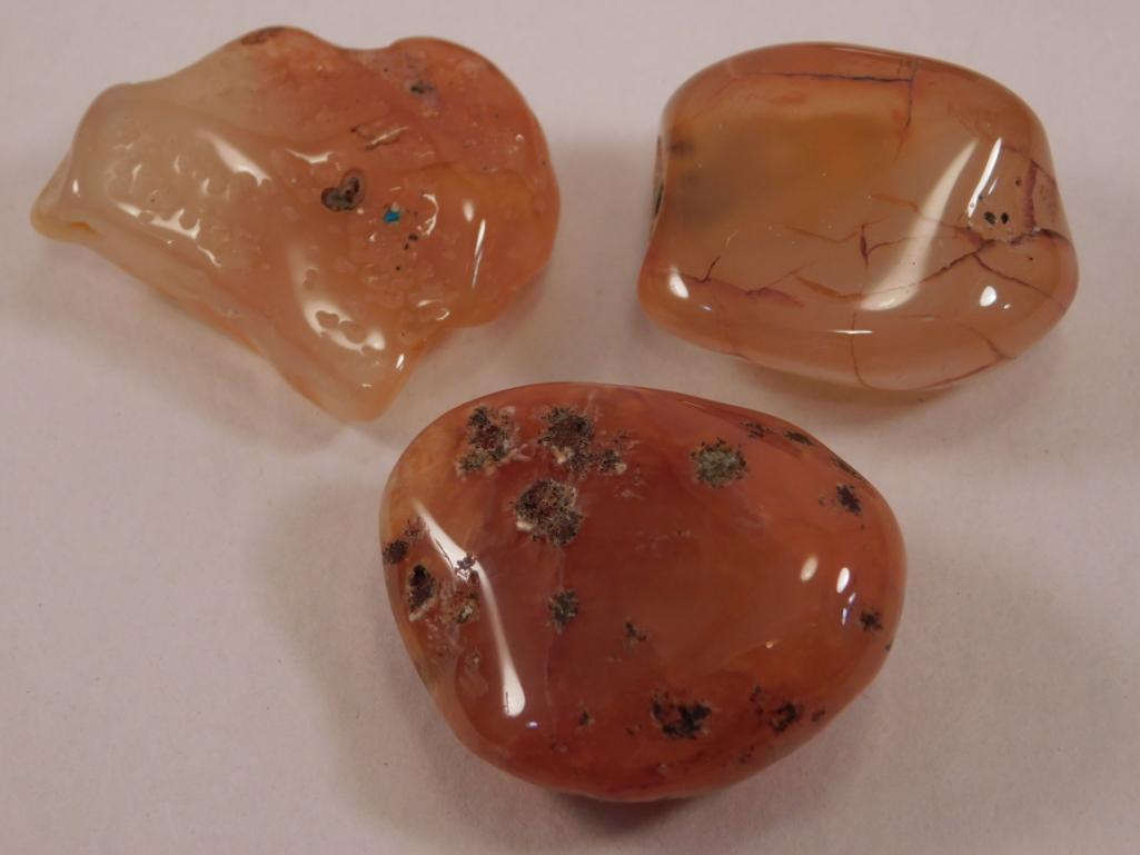 CARNELIAN NATURAL TUMBLED 3 PIECES: CARNELIAN NATURAL TUMBLED 3 PIECES