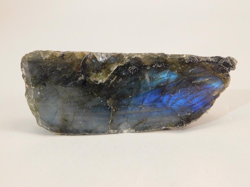 LABRADORITE ROCK STONE LAPIDARY SPECIMEN: LABRADORITE ROCK STONE LAPIDARY SPECIMEN