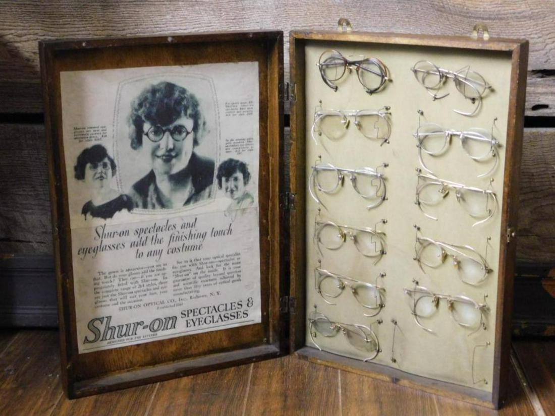 ORIGINAL SALEMAN SAMPLE OPTOMETRY CASE GOLD FILLED: ORIGINAL SALEMAN SAMPLE OPTOMETRY CASE GOLD FILLED GLASSES MEDICAL DISPLAY
