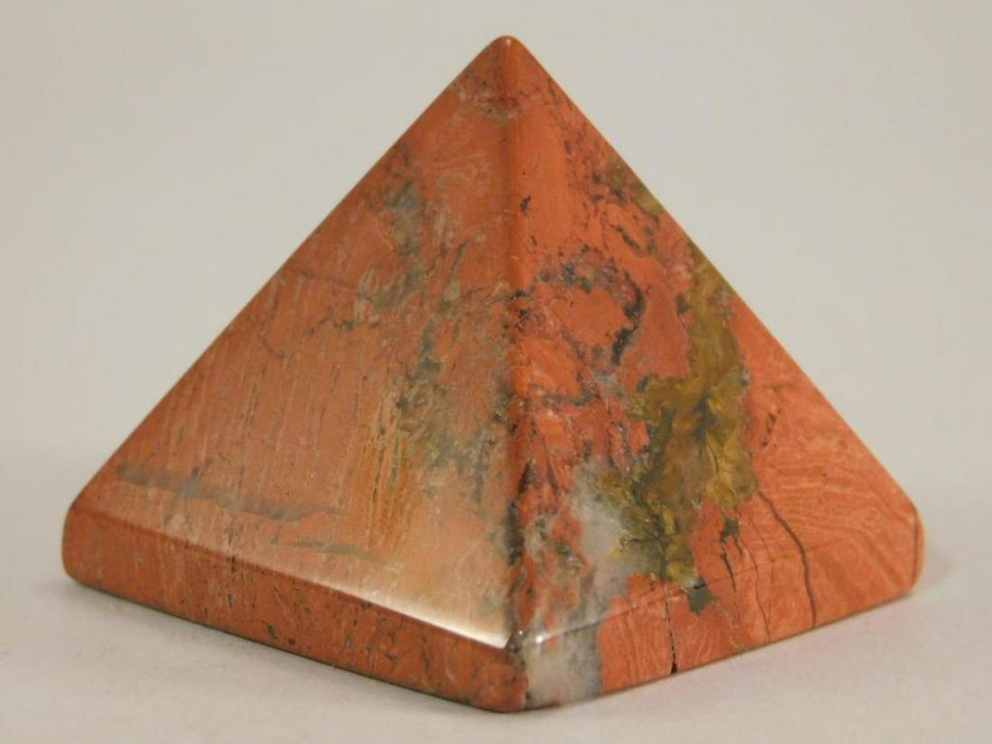 RED JASPER PYRAMID ROCK STONE LAPIDARY SPECIMEN: RED JASPER PYRAMID ROCK STONE LAPIDARY SPECIMEN