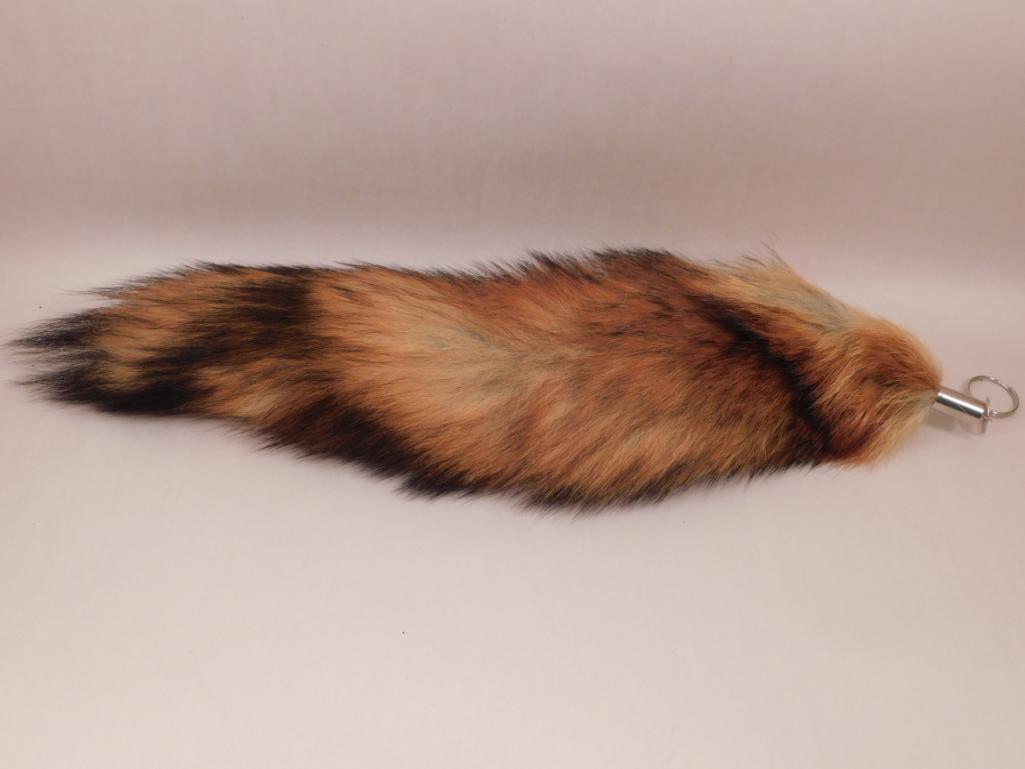 RED FOX TAIL TAXIDERMY ROCK STONE LAPIDARY SPECIMEN: Thank you for attending HATMAN AUCTIONS! Please see photos for measurements and descriptions. If you purchase lots of heavy items, we can hold them for you until you can pick them up. *We are an aucti