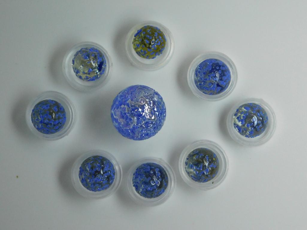 CONFETTI MARBLE VINTAGE ANTIQUE COLLECTION MARBLES: Thank you for attending HATMAN AUCTIONS! MARBLE TYPES INCLUDE AGGIE, JABO, CONTEMPORARY, ONION SKIN, GERMAN, SULPHIDE, CATS-EYE, MULTI-VEIN, BANANA, BENNINGTON, CLAY, GLASS, FROSTED, ORIENTAL, SWIRL,