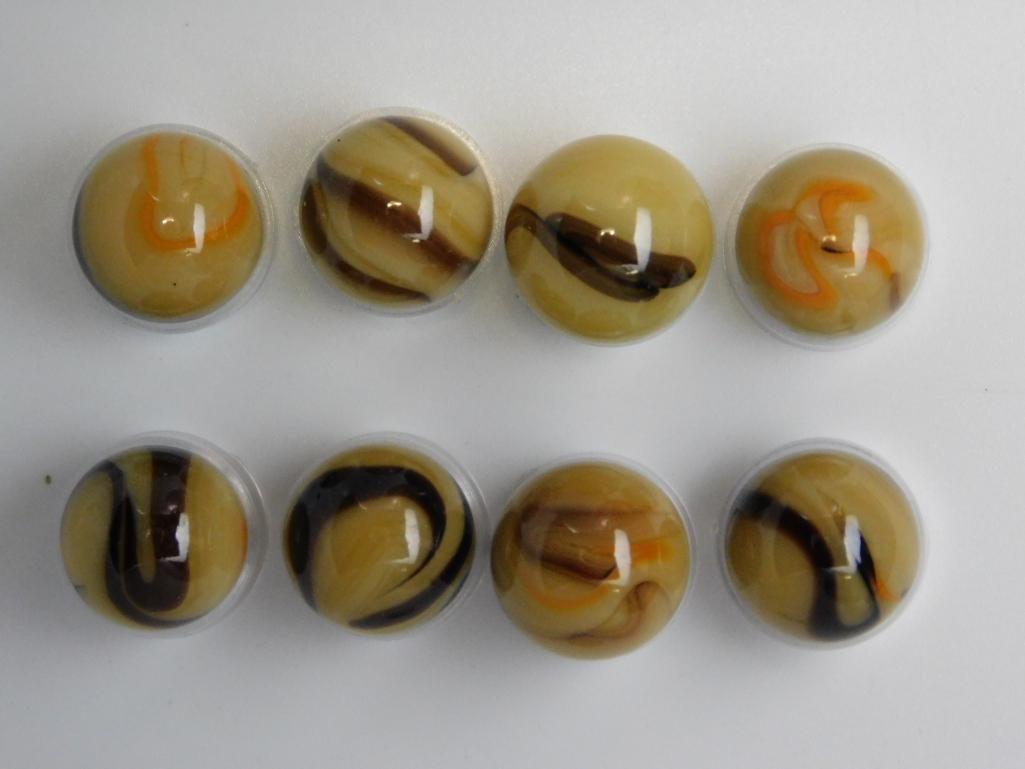 AGGIE MARBLE VINTAGE ANTIQUE COLLECTION MARBLES: Thank you for attending HATMAN AUCTIONS! MARBLE TYPES INCLUDE AGGIE, JABO, CONTEMPORARY, ONION SKIN, GERMAN, SULPHIDE, CATS-EYE, MULTI-VEIN, BANANA, BENNINGTON, CLAY, GLASS, FROSTED, ORIENTAL, SWIRL,