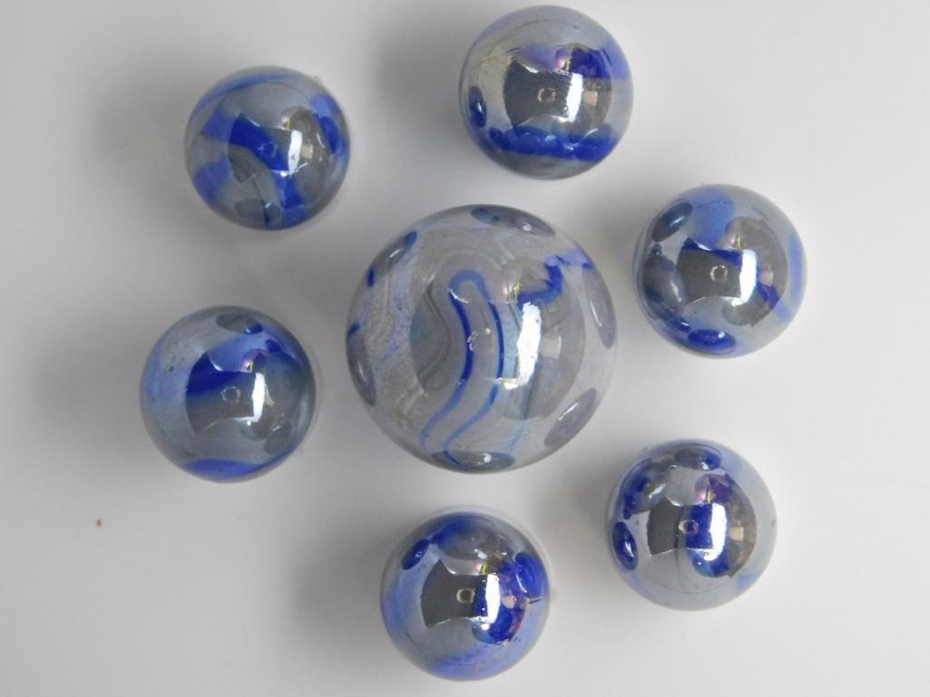 CARNIVAL MARBLE VINTAGE ANTIQUE COLLECTION MARBLES: Thank you for attending HATMAN AUCTIONS! MARBLE TYPES INCLUDE AGGIE, JABO, CONTEMPORARY, ONION SKIN, GERMAN, SULPHIDE, CATS-EYE, MULTI-VEIN, BANANA, BENNINGTON, CLAY, GLASS, FROSTED, ORIENTAL, SWIRL,