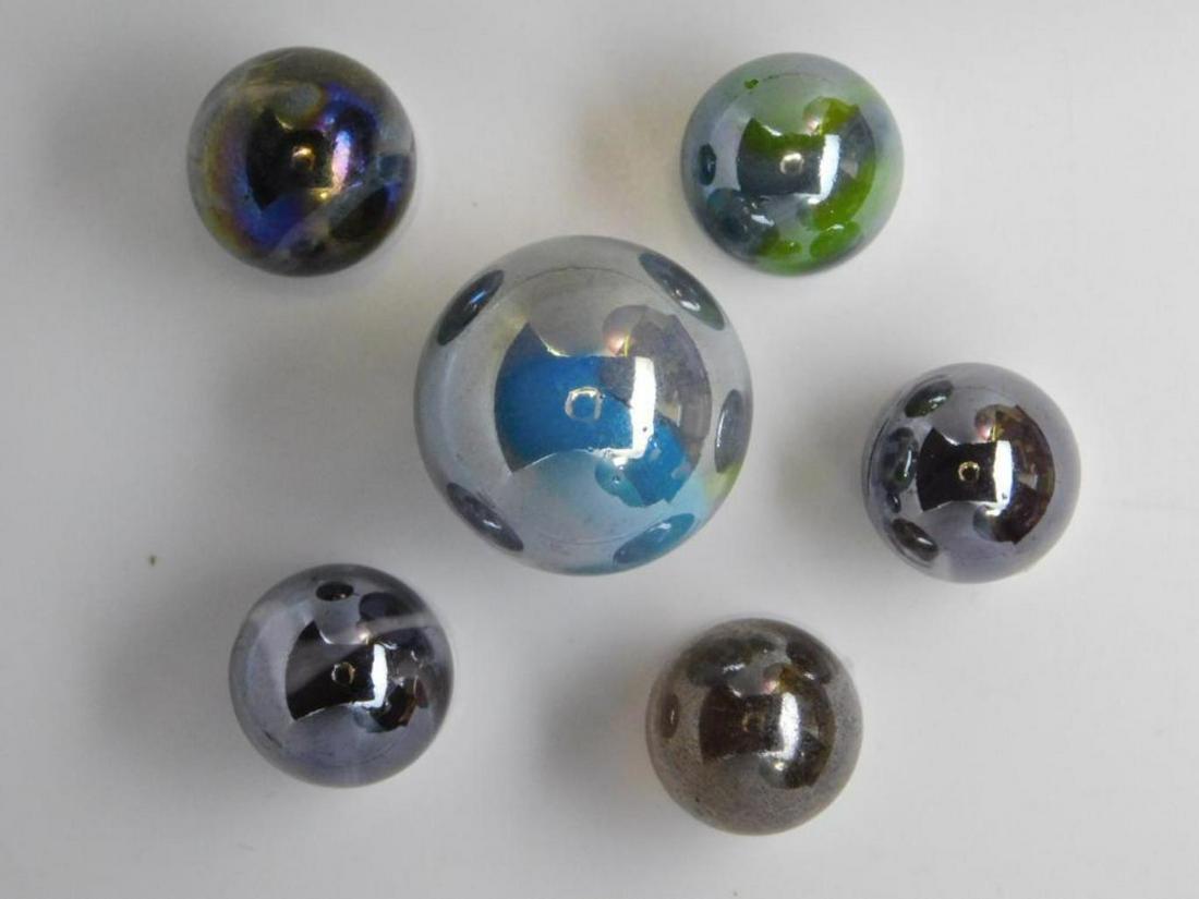 CARNIVAL MARBLE VINTAGE ANTIQUE COLLECTION MARBLES: Thank you for attending HATMAN AUCTIONS! MARBLE TYPES INCLUDE AGGIE, JABO, CONTEMPORARY, ONION SKIN, GERMAN, SULPHIDE, CATS-EYE, MULTI-VEIN, BANANA, BENNINGTON, CLAY, GLASS, FROSTED, ORIENTAL, SWIRL,