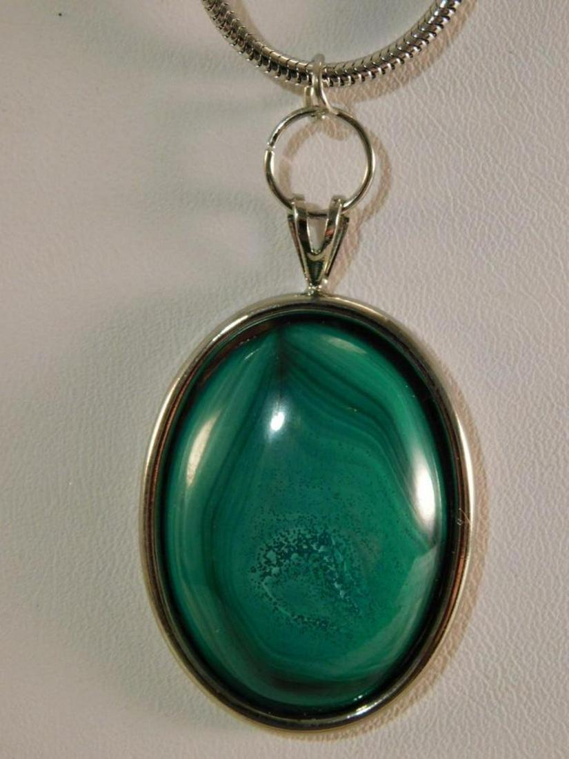 MALACHITE PENDANT ON CHAIN: MALACHITE PENDANT ON CHAIN