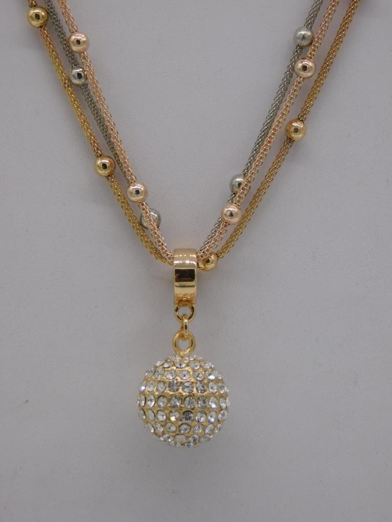 SPARKLE BEAD NECKLACE (1 of 3)