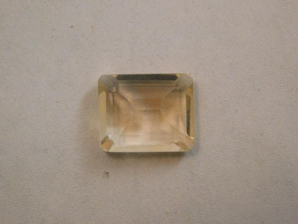 CITRINE 10 CARATS ROCK STONE LAPIDARY SPECIMEN (1 of 2)