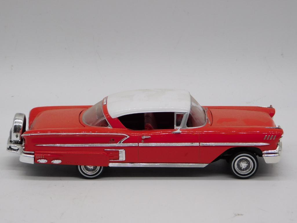 MODEL CAR VINTAGE ANTIQUE (1 of 3)