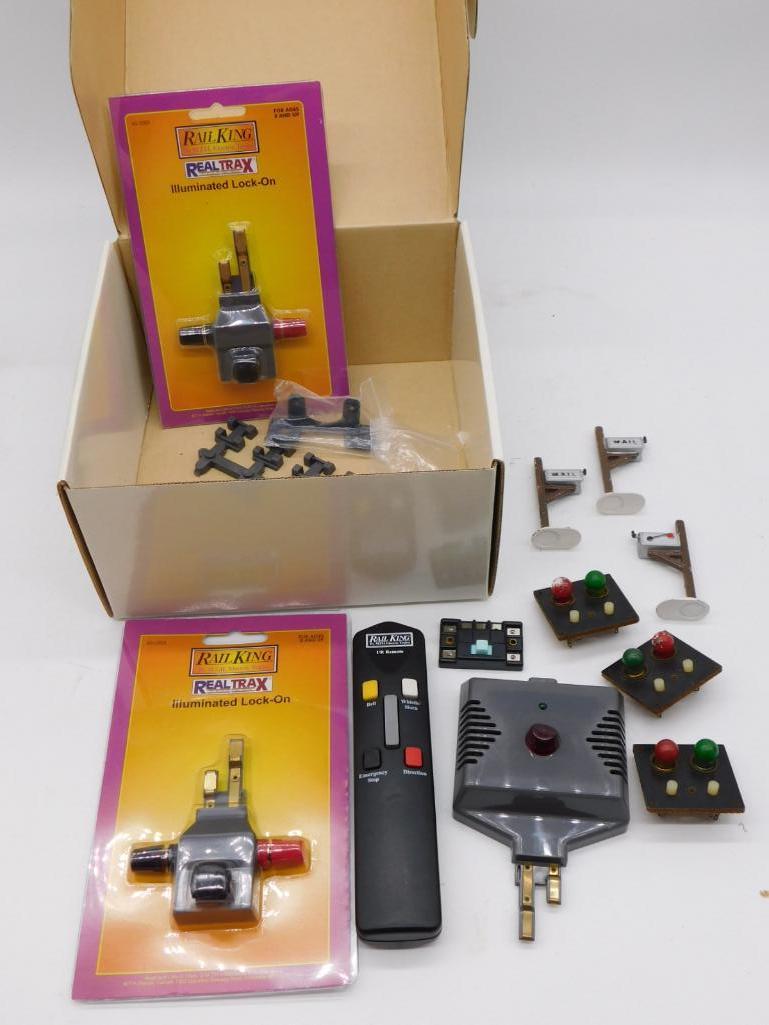 MIXED CONTROLLER LOT (1 of 4)