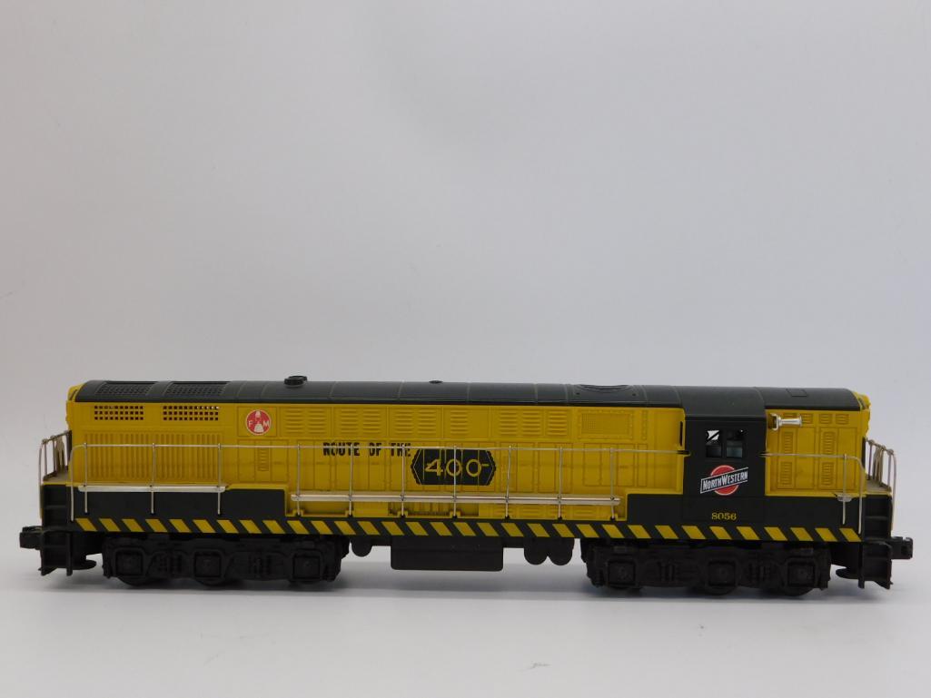 LIONEL CHICAGO NW RR ROUTE OF THE 400 WITH ORIGINAL BOX (1 of 5)