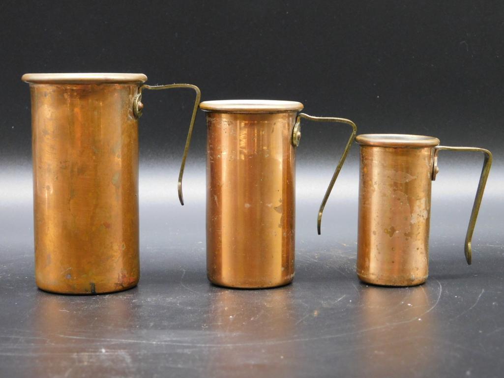 SET OF 3 COPPER CUPS ANTIQUE& VINTAGE: SET OF 3 COPPER CUPS ANTIQUE& VINTAGE