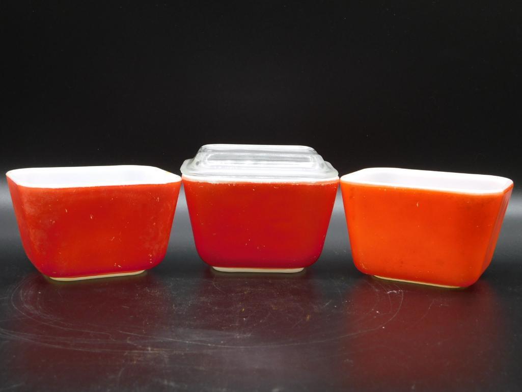 SET OF 3 PYREX DISHES  ANTIQUE& VINTAGE (1 of 2)