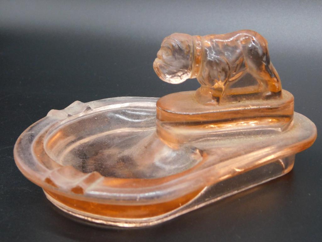 GLASS BULLDOG ASH TRAY  ANTIQUE& VINTAGE (1 of 3)