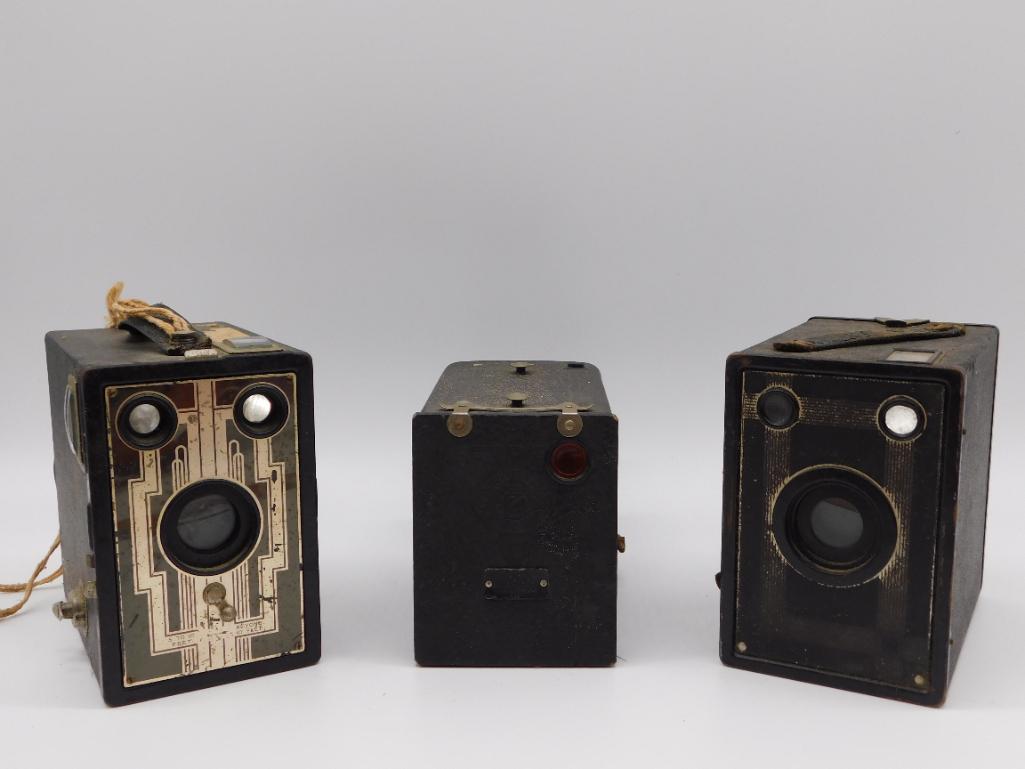 MIXED PHOTOGRAPHY LOT ANTIQUES, ADVERTISING, BOOKS, (1 of 3)