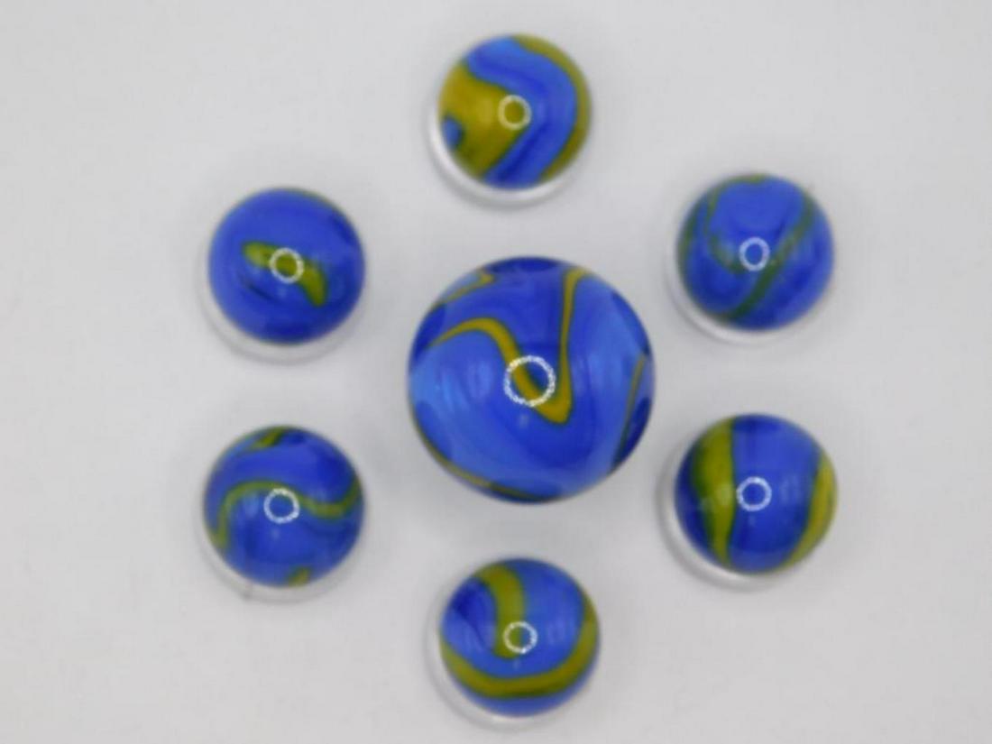 VINTAGE GLASS MARBLE COLLECTIBLE ANTIQUE: Thank you for attending HATMAN AUCTIONS! Yes, we ship all items that are not oversized. Please see photos for measurements and description This is the THIRD AUCTION in our SUMMER AUCTION SERIES. Futur