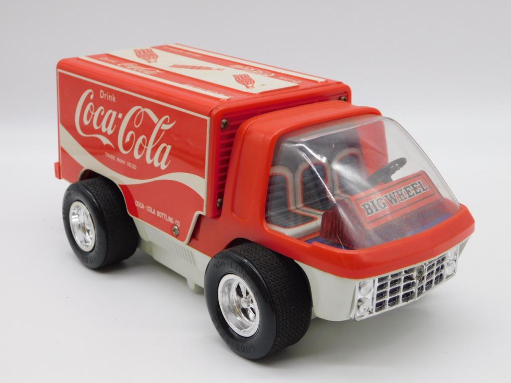 COCA-COLA BIG WHEEL VAN TRUCK WITH ORIGINAL BOX TIN (1 of 7)