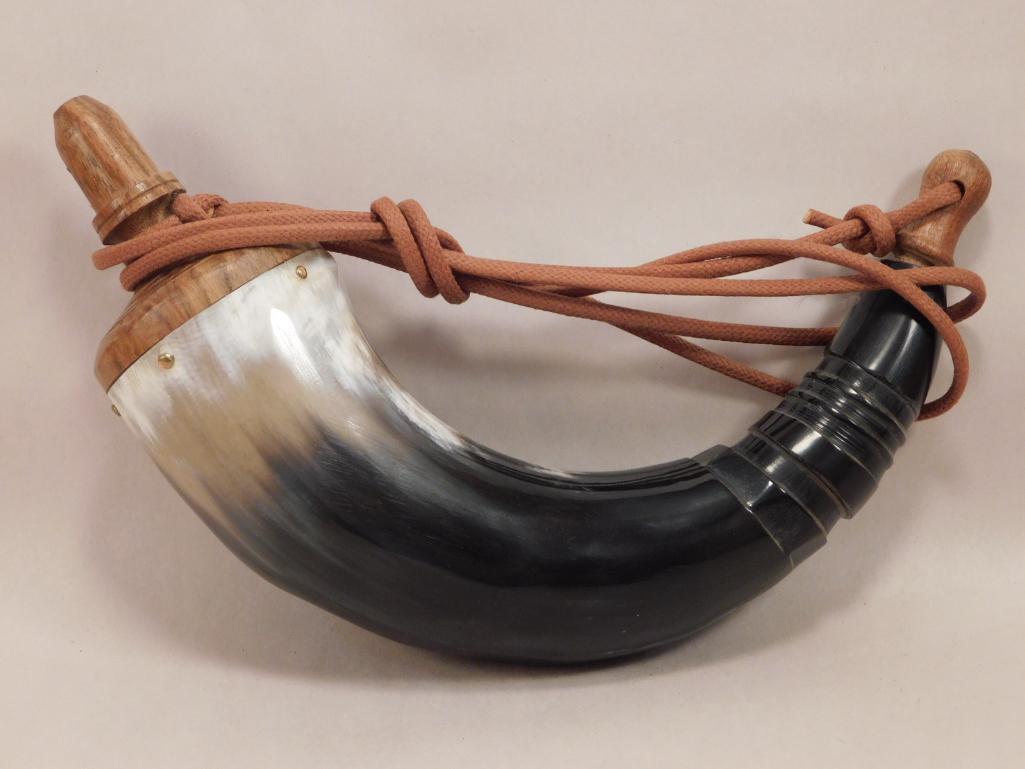 POWDER HORN TAXIDERMY (1 of 3)