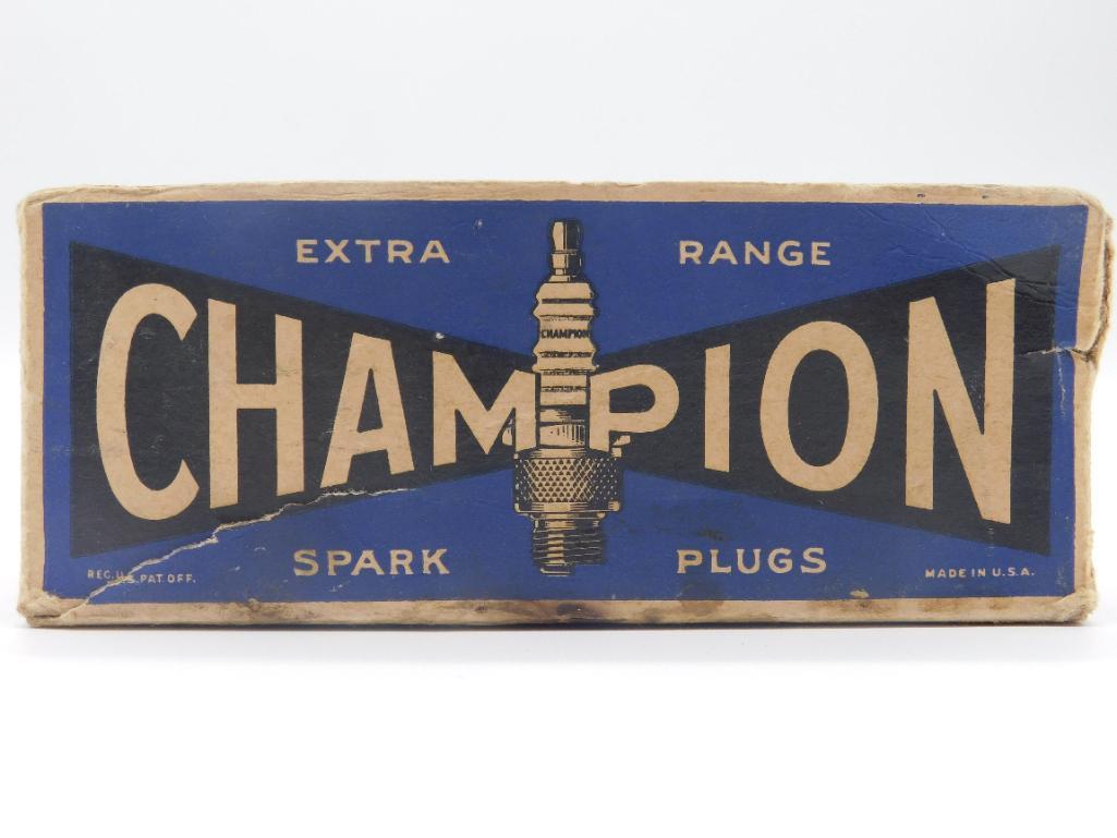 CHAMPION SPARK PLUGS DISPLAY  ADVERTISING VINTAGE (1 of 7)