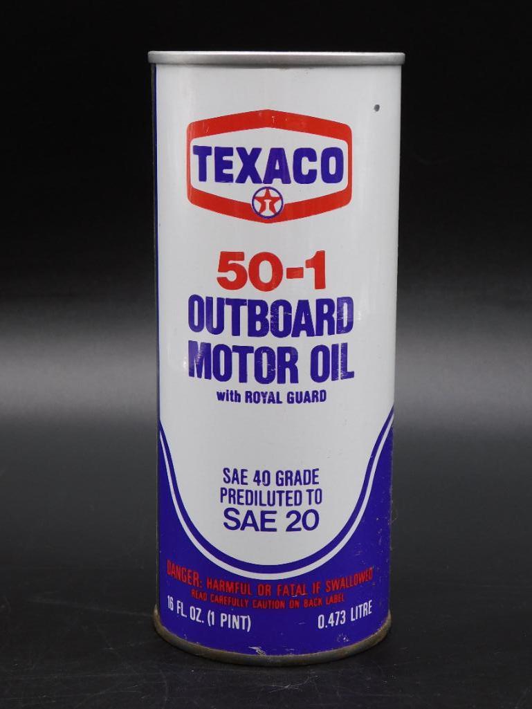 TEXACO OUTBOARD MOTOR OIL CAN ADVERTISING VINTAGE: TEXACO OUTBOARD MOTOR OIL CAN ADVERTISING VINTAGE ANTIQUE *** Thank you for attending HATMAN AUCTIONS! Yes, we ship all items that are not oversized. Please see photos for measurements and description