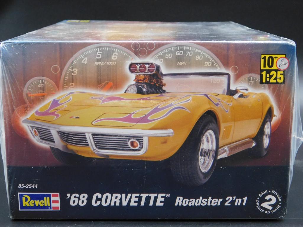 1968 Corvette Roadster Revell Yellow Plastic Car #478: 1968 Corvette Roadster Revell Yellow Plastic Car #478 *** WELCOME TO HATMAN AUCTIONS! Today we are selling an estate Lifetime Collection of many collectible cars, trucks, die cast, models, and collect