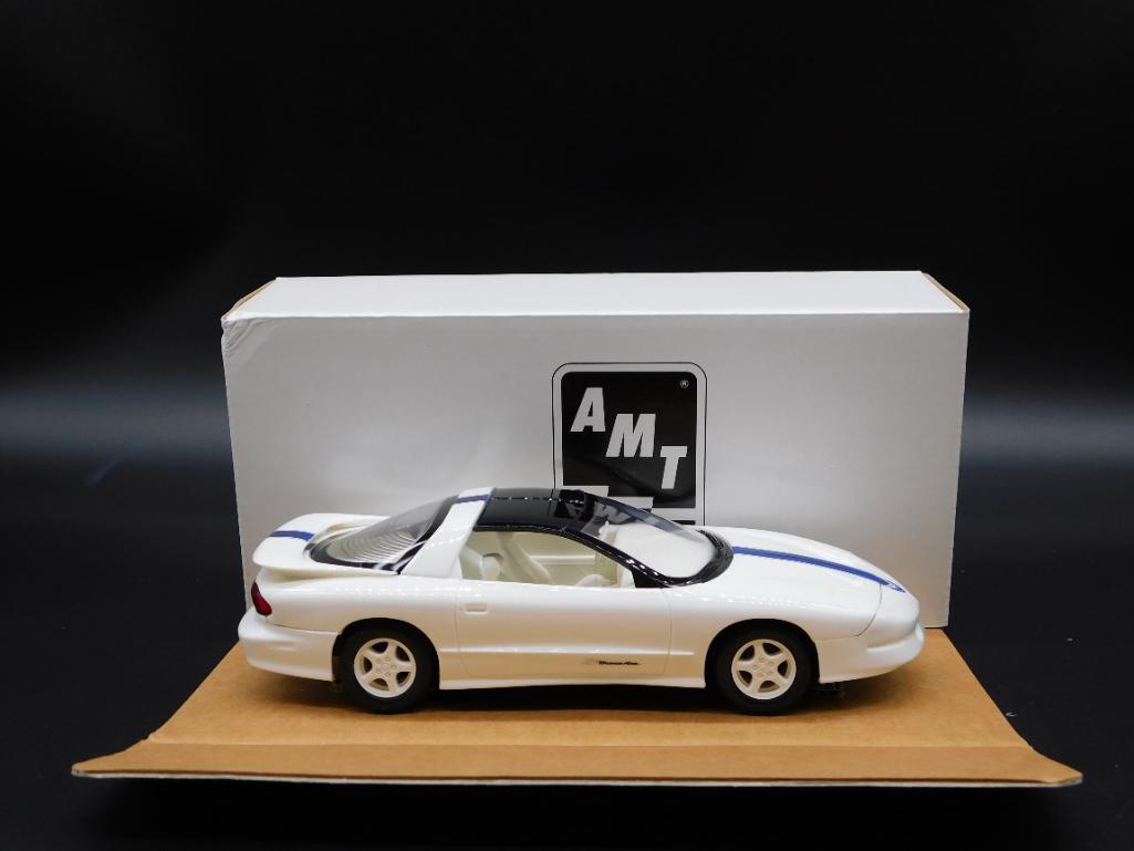 1994 Pontiac Transam 25th Anniversary AMT ERTL Artic (1 of 3)