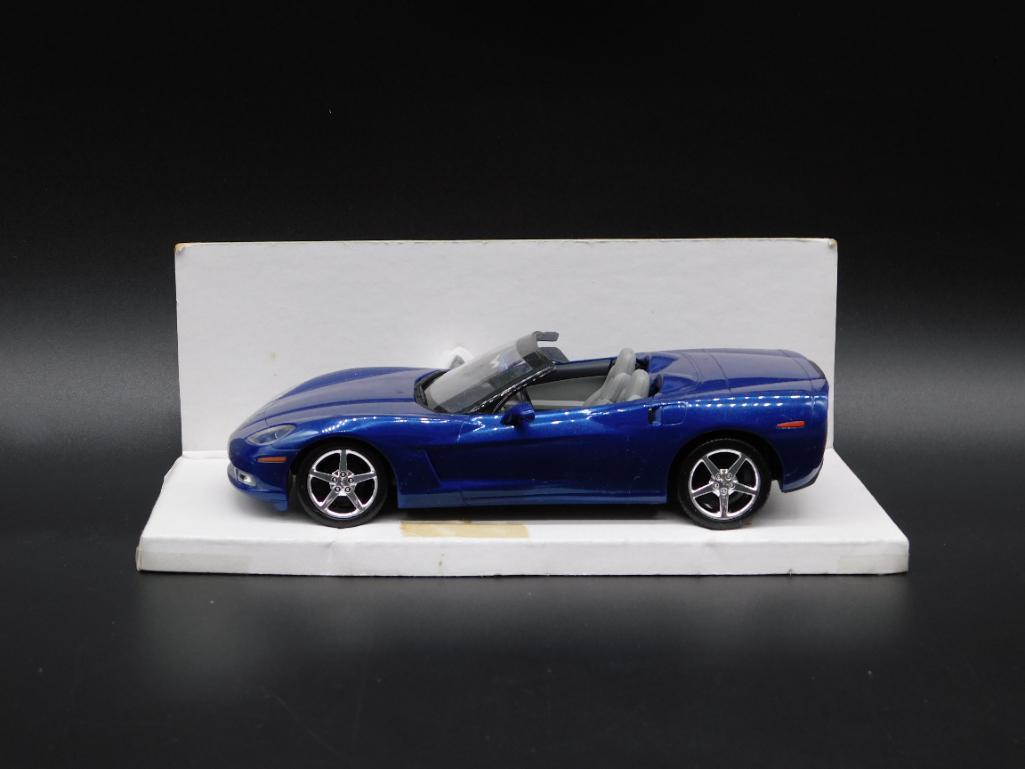 2006 Corvette Convertible Revell Monogram Blue Promo (1 of 3)