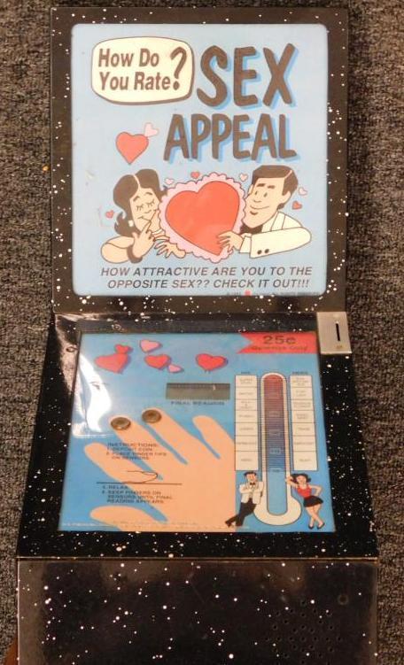 SEX APPEAL GAME COIN OP VINTAGE ANTIQUE (1 of 2)