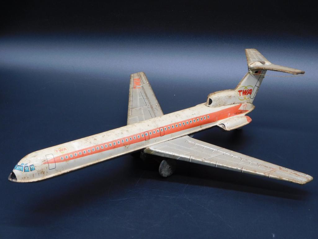 TWA BOEING 727 METAL TOY PLANE VINTAGE ANTIQUE (1 of 6)