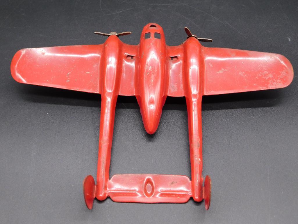 METAL PLANE TOY VINTAGE ANTIQUE (1 of 3)