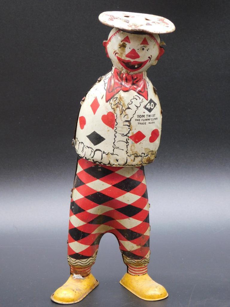 STRAUSS TOM TWIST THE FUNNY CLOWN WIND-UP TIN TOY (1 of 4)
