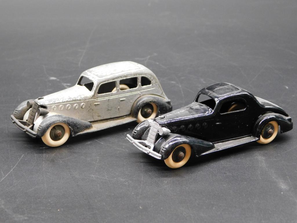 TOOTSIETOY CARS SET OF 2 TOYS (1 of 6)