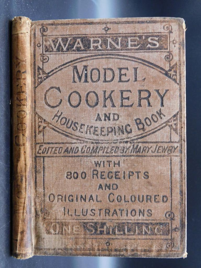 WARNES MODEL COOKERY AND HOUSEKEEPING BOOK: WARNES MODEL COOKERY AND HOUSEKEEPING BOOK *** Thank you for attending HATMAN AUCTIONS! Yes, we ship all items that are not oversized. Please see photos for measurements and description. SPECIAL NOTIC