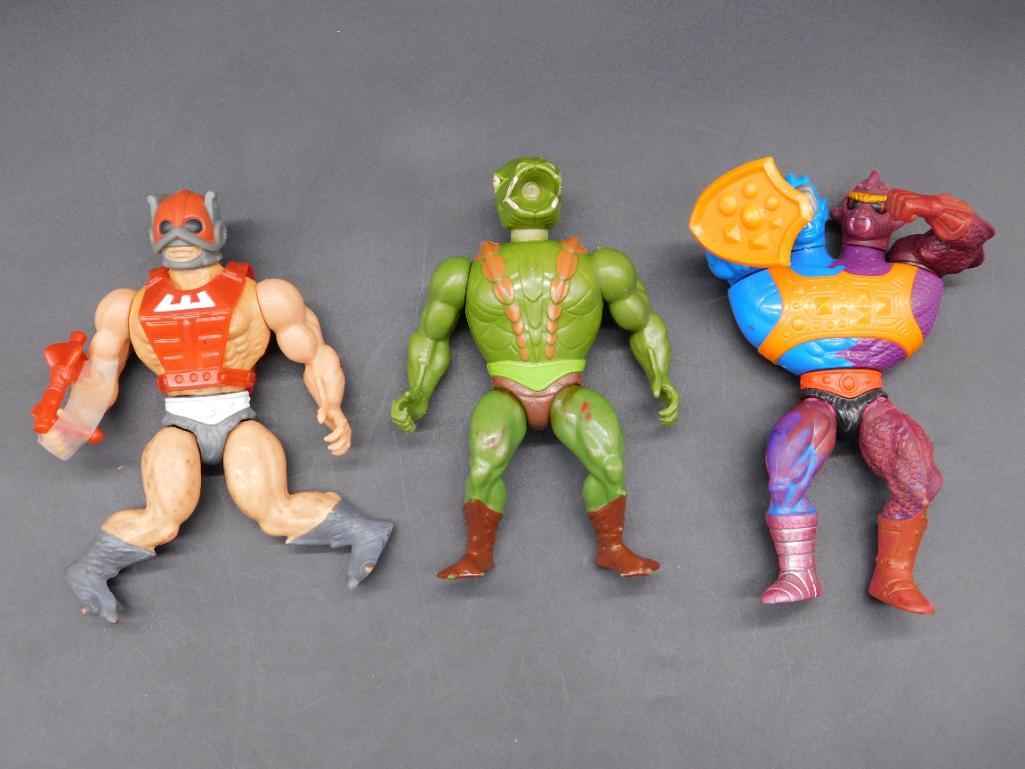 MASTERS OF THE UNIVERSE MIXED LOT ACTION FIGURES (1 of 5)