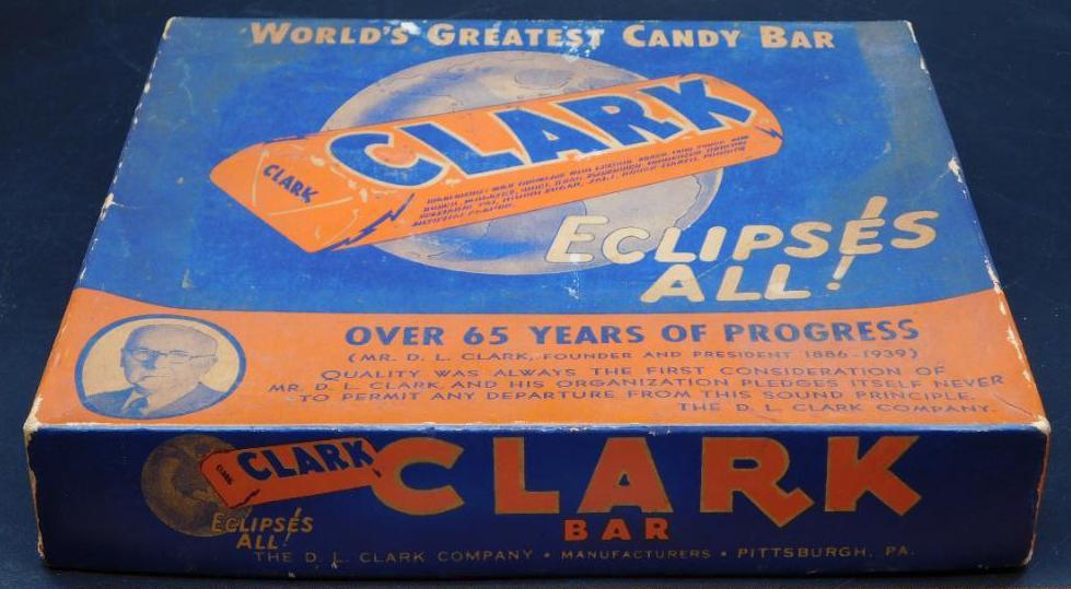 CLARK BAR CANDY BAR BOX   VINTAGE ANTIQUE (1 of 5)